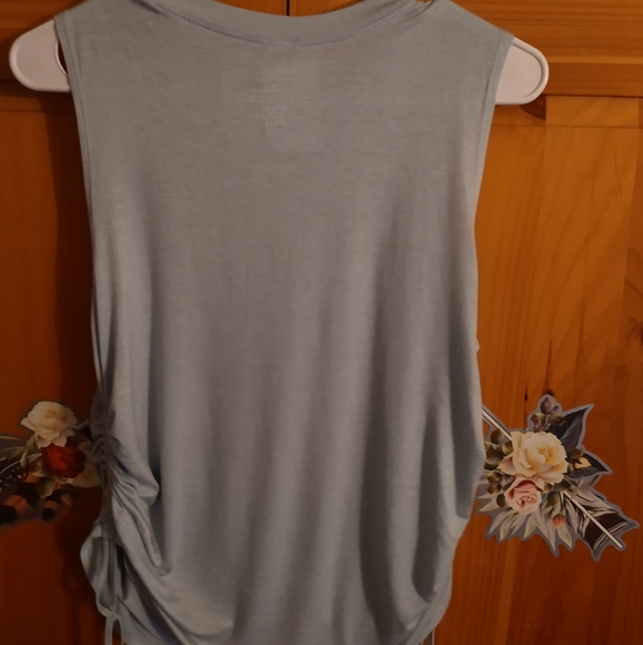 Women top - Picture 4 of 4